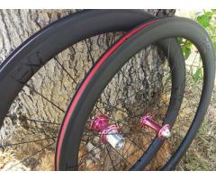 EXtremeLight Carbon Wheels With Chris King R45
